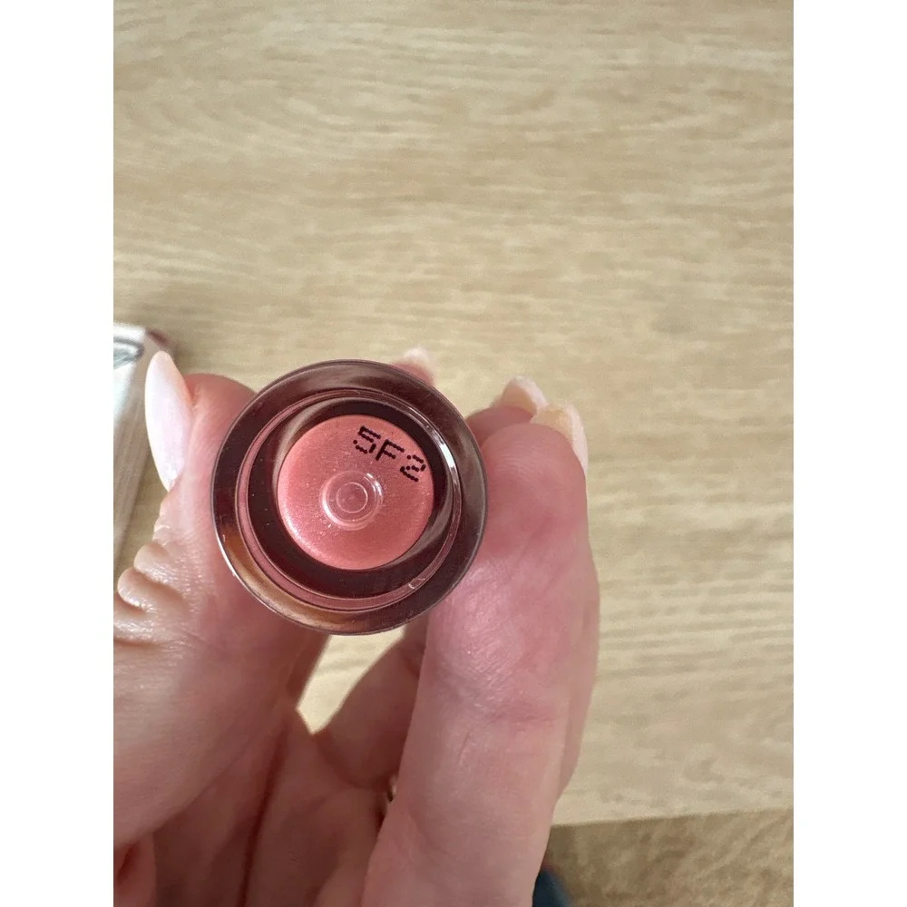 Fenty Beauty Gloss Bomb Universal Lip Luminizer Fussy 02 Mini 2ml 0.07oz New Box